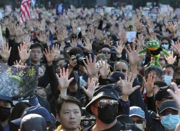 중국 홍콩 국가보안법 강행, 홍콩 야권 인사 탄압